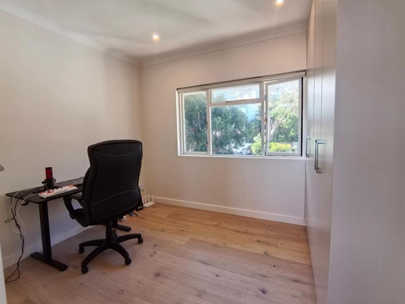 2 Bedroom Property for Sale in Camps Bay Western Cape